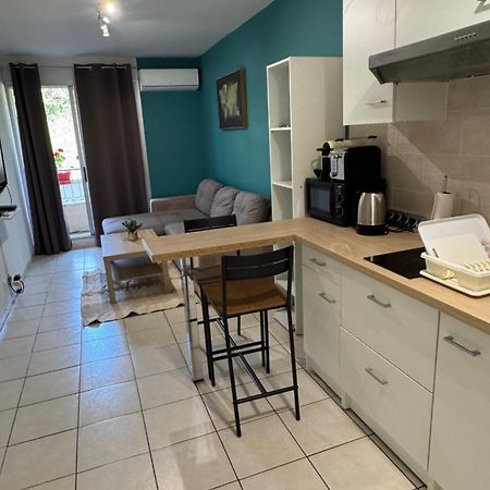 Logement Proche De La Plage Νίκαια Εξωτερικό φωτογραφία