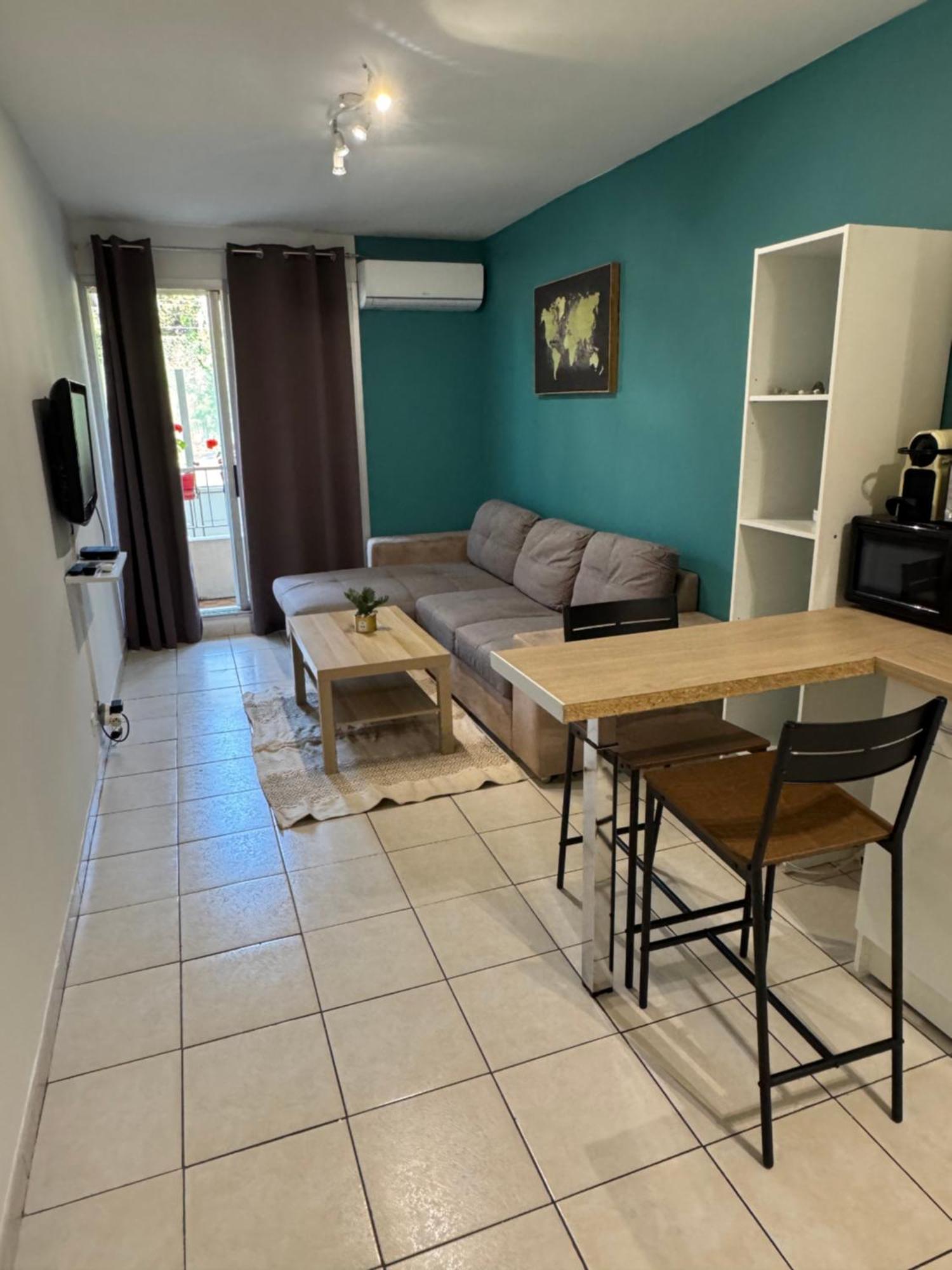 Logement Proche De La Plage Νίκαια Εξωτερικό φωτογραφία
